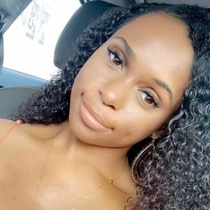 Meet your Posher, Nadine